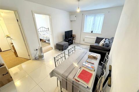 2 bedroom flat to rent, Jack Clow Road, West Ham