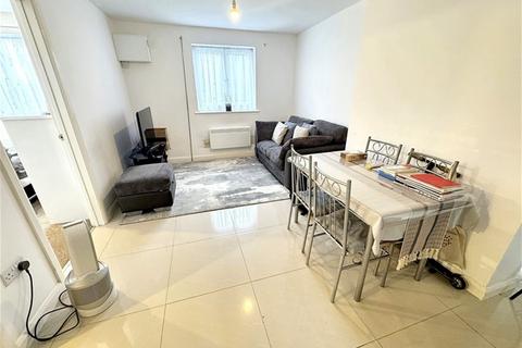 2 bedroom flat to rent, Jack Clow Road, West Ham