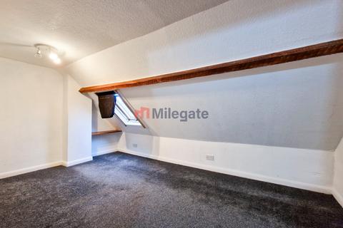 3 bedroom maisonette to rent, Blackbird Hill, London NW9