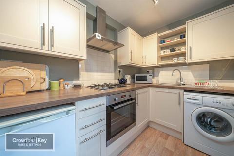 2 bedroom house for sale, Heath Street, Buxton