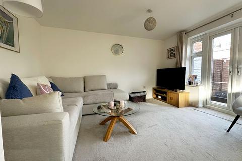 40 Claypitts Boulevard, Warwick, CV34 6HQ