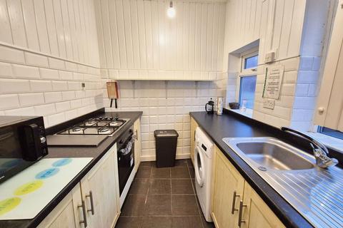 4 bedroom house share to rent, 113 Club Garden Road, Sheffield