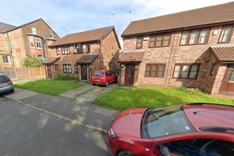 2 bedroom semi-detached house to rent, Manchester M16