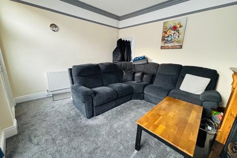 2 bedroom terraced house to rent, Leicester LE3