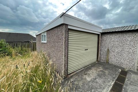 2 bedroom bungalow for sale, Regent Road, Kirkheaton, Huddersfield, HD5