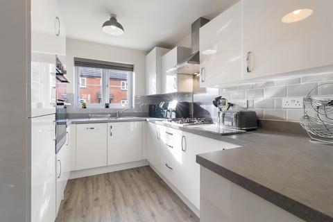 3 bedroom semi-detached house for sale, 16 Grindrod Place, Malvern, Worcestershire, WR14