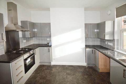 2 bedroom terraced house to rent, Minimum Terrace, Derbyshire S40