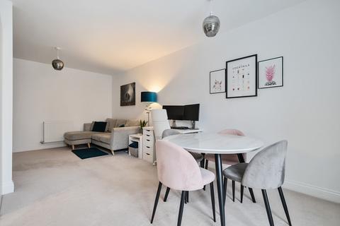 1 bedroom apartment for sale, Elvian Close, Berkshire RG30