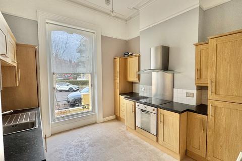 Flat 2, 31 Clifton Crescent, Folkestone, CT20 2EN