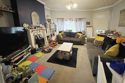 3 bedroom end of terrace house for sale, Glover Street, Staffordshire ST1