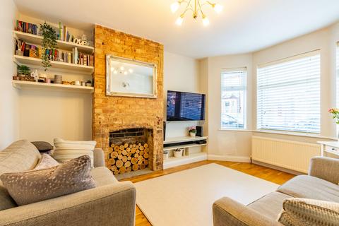 3 bedroom end of terrace house for sale, Royston Road, Hertfordshire AL1