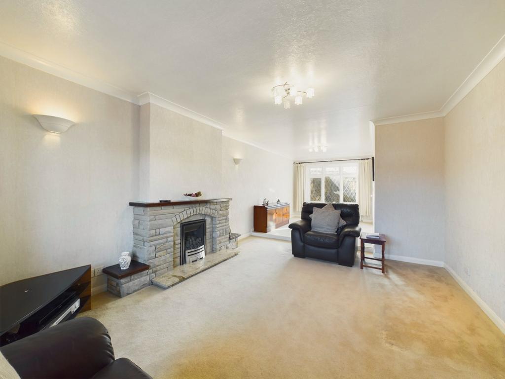 Sitting/Dining Room