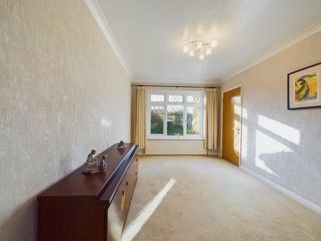 Sitting/Dining Room