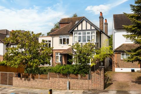 82 Copse Hill, London, SW20 0EF