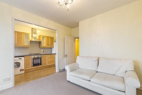 1 bedroom apartment to rent, Alexandra Road, London SW19