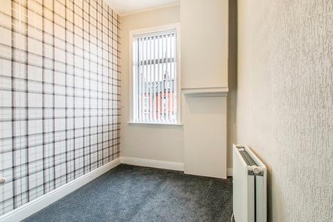 2 bedroom terraced house for sale, Longroyd Avenue, West Yorkshire LS11