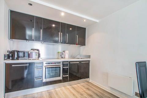 2 bedroom apartment to rent, Riverside Way, Leeds LS1