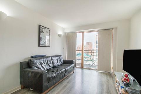 2 bedroom apartment to rent, Riverside Way, Leeds LS1
