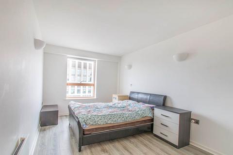 2 bedroom apartment to rent, Riverside Way, Leeds LS1