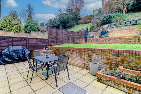 6 Rydal Way, High Wycombe, HP12 4NS