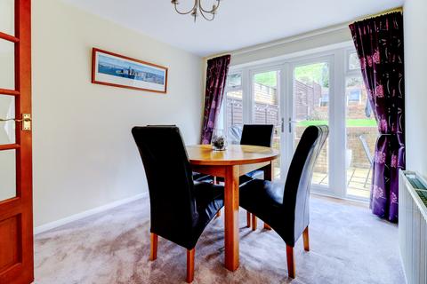 6 Rydal Way, High Wycombe, HP12 4NS