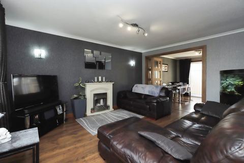 3 bedroom end of terrace house for sale, Beath View, Fife KY11