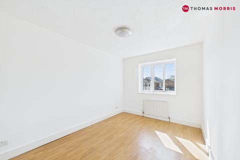 Flat 18, Downsway Court Baldock Road, Royston, SG8 5BG