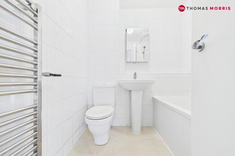 Flat 18, Downsway Court Baldock Road, Royston, SG8 5BG