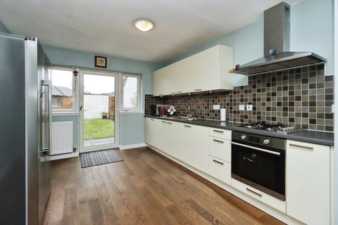 2 bedroom terraced house for sale, Maltings Road, Fife KY1