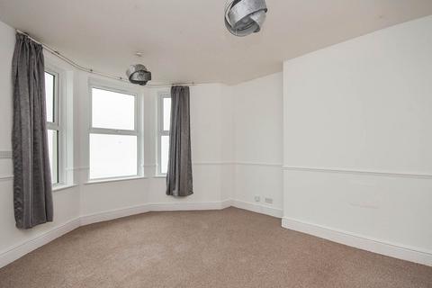 2 bedroom flat to rent, West Hill Road, East Sussex TN38