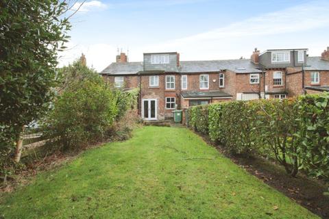 3 bedroom terraced house to rent, Alma Lane, Cheshire SK9