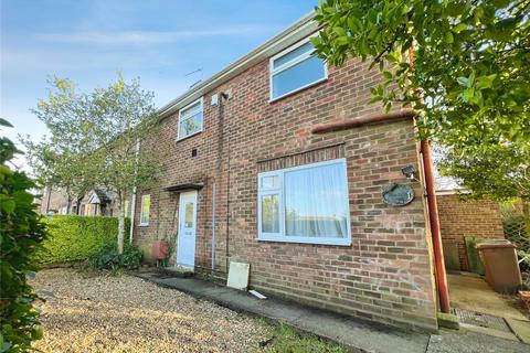 3 bedroom end of terrace house to rent, School Lane, Lincoln LN4