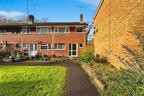 3 bedroom end of terrace house to rent, High Beeches, Kent TN2