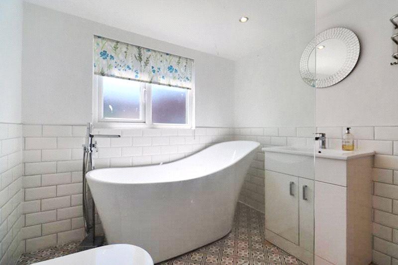 2nd Floor Bathroom
