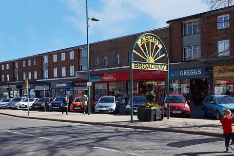 Convenience store to rent, Broadway and High Street, Scunthorpe DN16