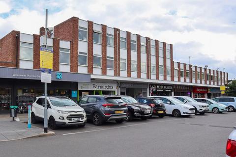 Convenience store to rent, Thornton Square, Macclesfield SK11