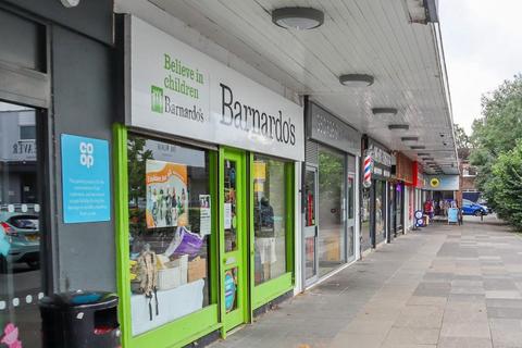 Convenience store to rent, Thornton Square, Macclesfield SK11