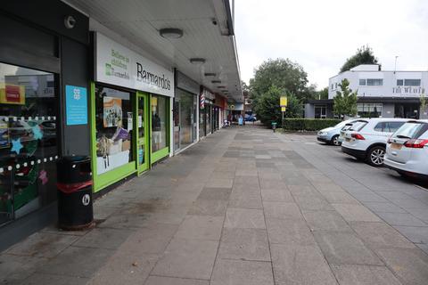 Convenience store to rent, Thornton Square, Macclesfield SK11