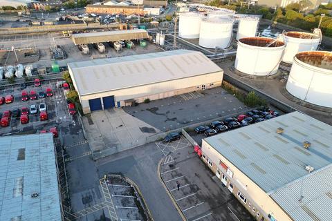 Industrial unit to rent, St James Mill Road, Northampton NN5