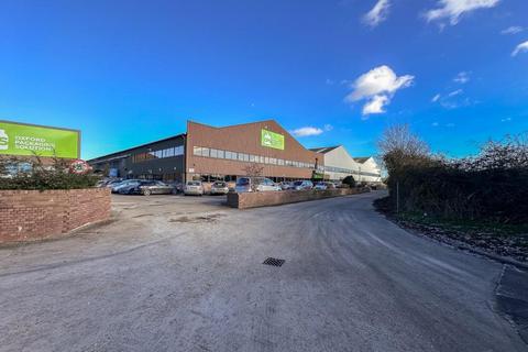 Industrial unit to rent, Irton House, Chalgrove OX44