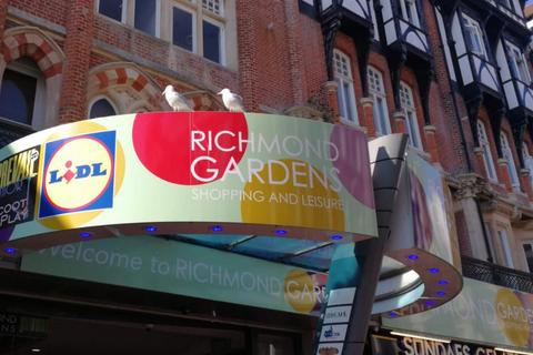 Retail property shopping centre to rent, Richmond Gardens, Bournemouth BH1