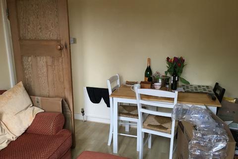 4 bedroom house share to rent, Nottingham NG9