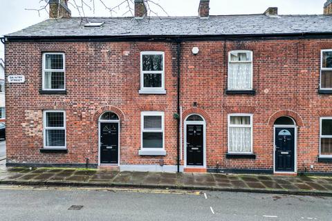 2 bedroom terraced house to rent, Daintry Street, Macclesfield SK11