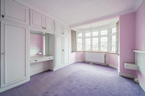 13 Underwood Road, London, E4 9EB