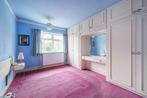 13 Underwood Road, London, E4 9EB