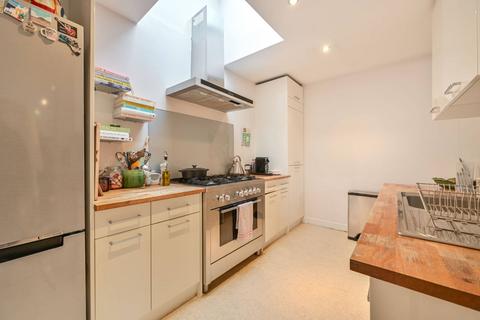 2 bedroom flat for sale, Elgin Crescent, Notting Hill, London, W11