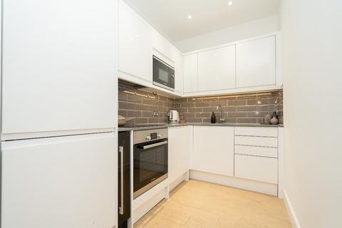 1 bedroom apartment for sale, Aldenham Road, Bushey, Hertfordshire, WD23