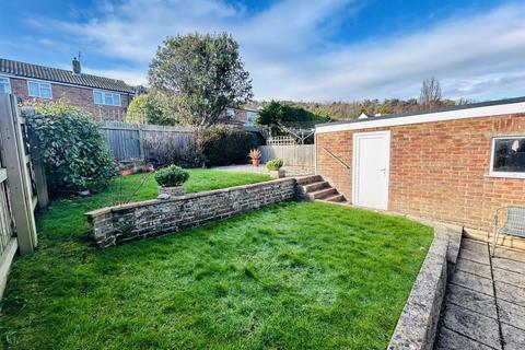 4 bedroom semi-detached house for sale, Filching Road, Eastbourne BN20