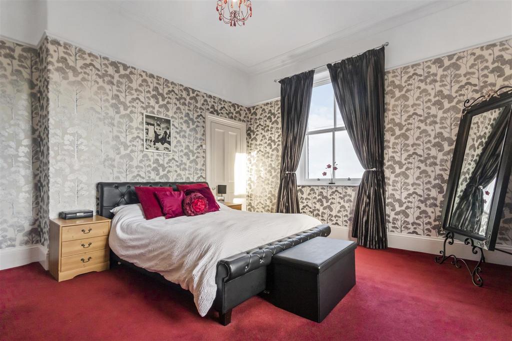 Master bedrom