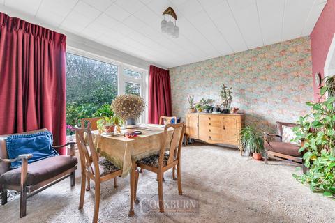 3 bedroom semi-detached house for sale, Elmhurst Road, Mottingham, SE9